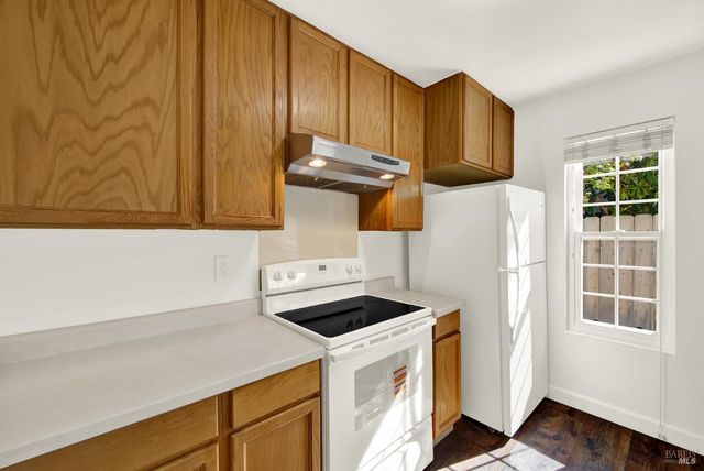 421 Sarah Way, Suisun City, CA 94585