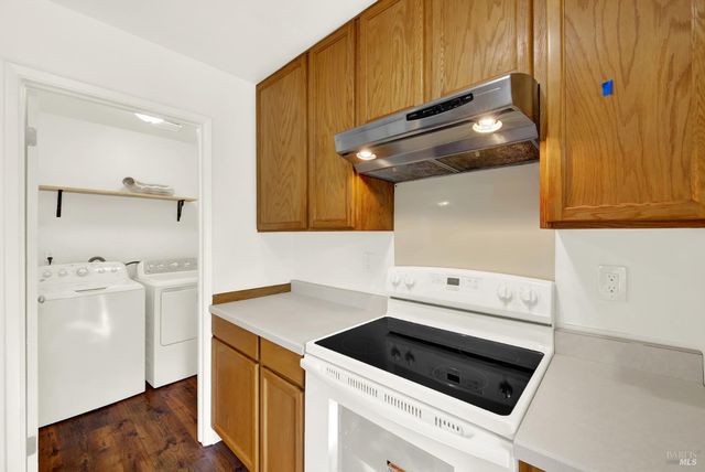 421 Sarah Way, Suisun City, CA 94585