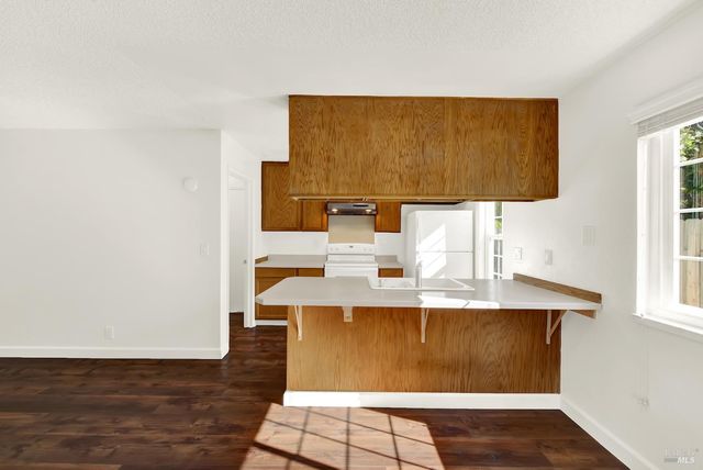 421 Sarah Way, Suisun City, CA 94585