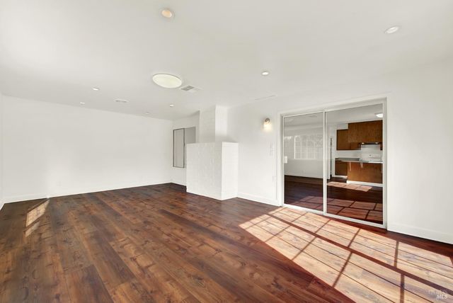 421 Sarah Way, Suisun City, CA 94585