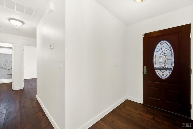 421 Sarah Way, Suisun City, CA 94585