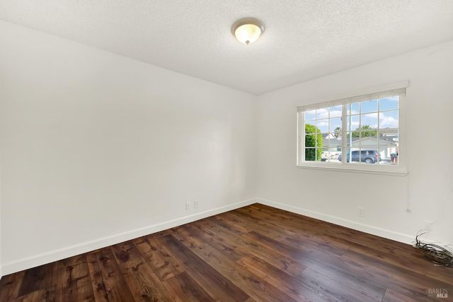 421 Sarah Way, Suisun City, CA 94585