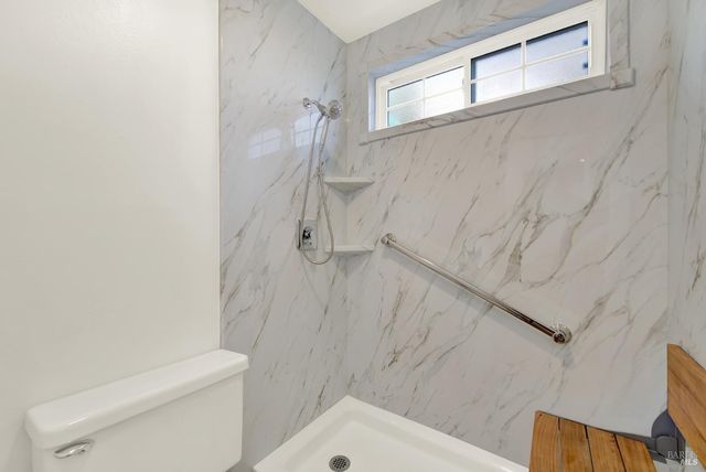 421 Sarah Way, Suisun City, CA 94585