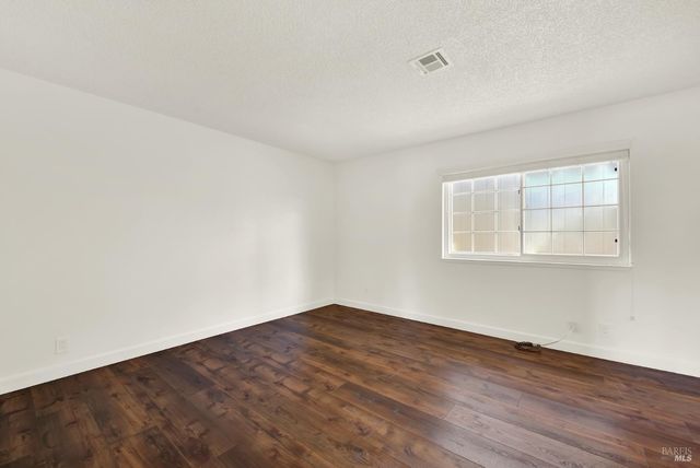 421 Sarah Way, Suisun City, CA 94585