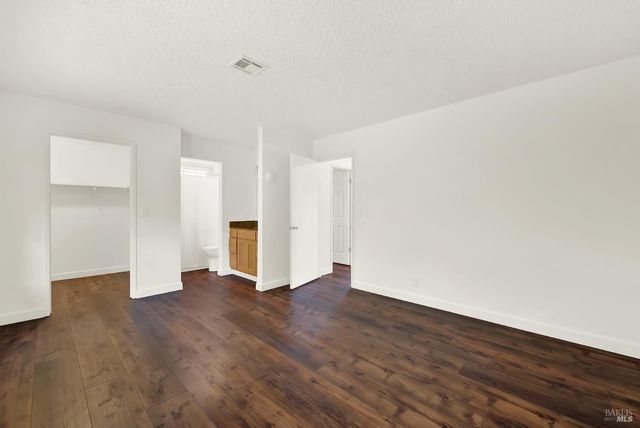 421 Sarah Way, Suisun City, CA 94585