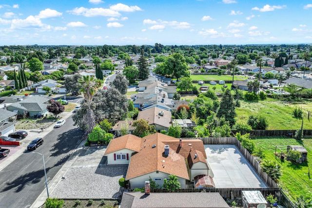 421 Sarah Way, Suisun City, CA 94585