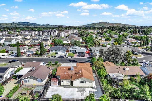 421 Sarah Way, Suisun City, CA 94585