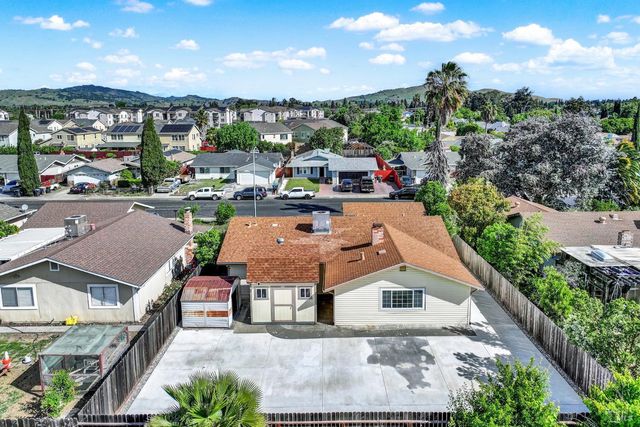 421 Sarah Way, Suisun City, CA 94585