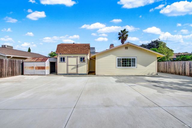 421 Sarah Way, Suisun City, CA 94585