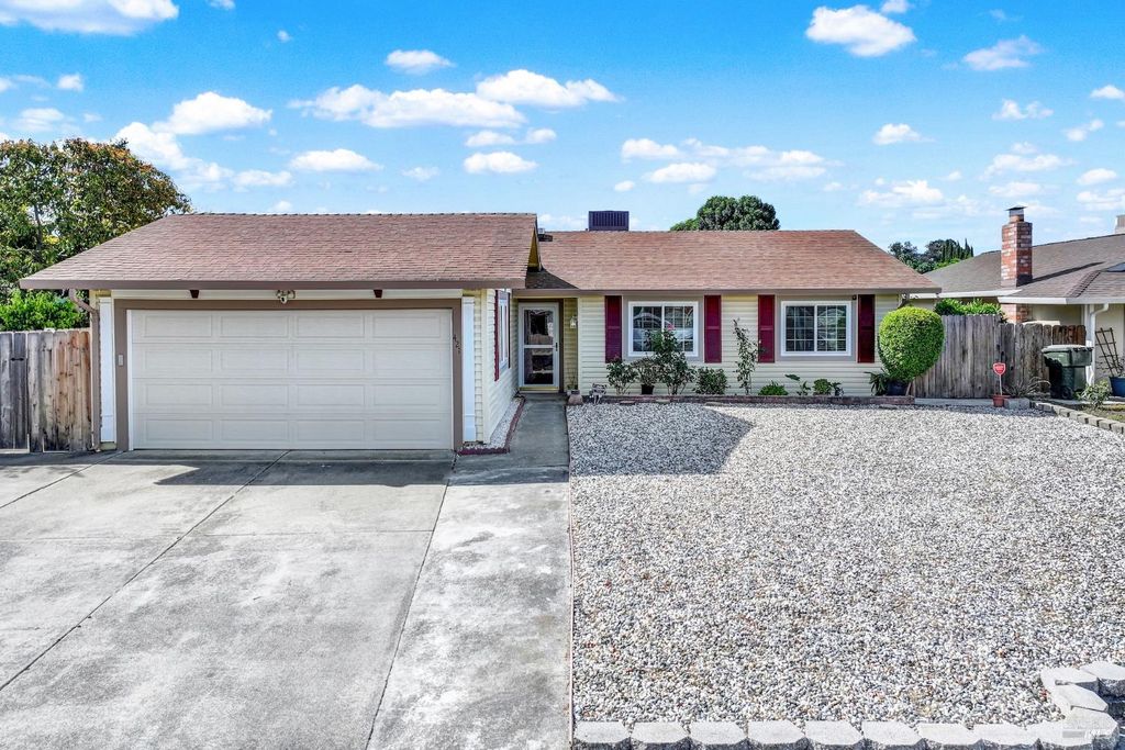 421 Sarah Way, Suisun City, CA 94585