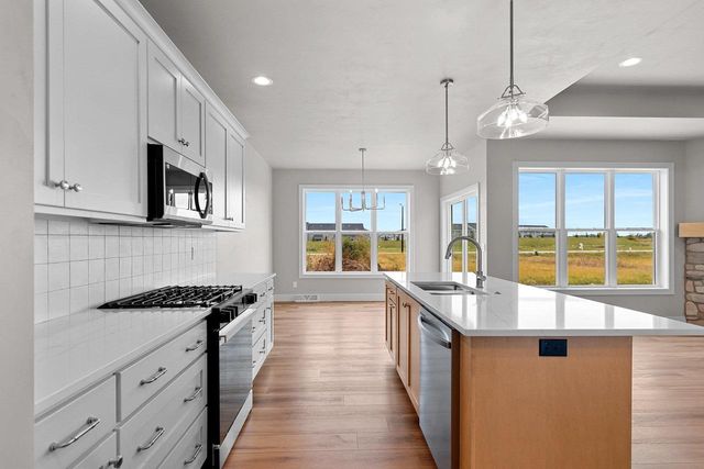 1417 CROSSROADS DRIVE, De Pere, WI 54115