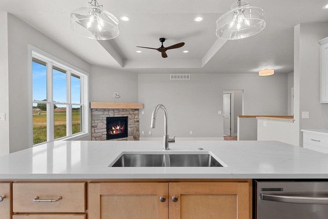 1417 CROSSROADS DRIVE, De Pere, WI 54115