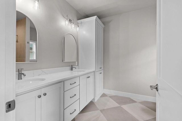 1417 CROSSROADS DRIVE, De Pere, WI 54115