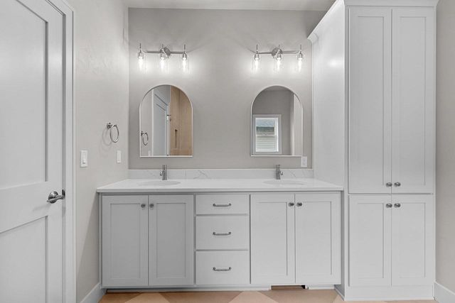 1417 CROSSROADS DRIVE, De Pere, WI 54115