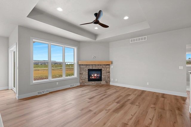 1417 CROSSROADS DRIVE, De Pere, WI 54115