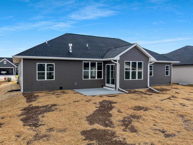 1417 CROSSROADS DRIVE, De Pere, WI 54115