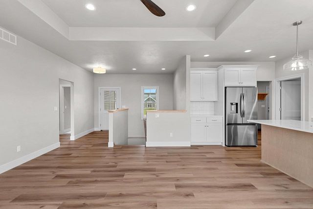 1417 CROSSROADS DRIVE, De Pere, WI 54115