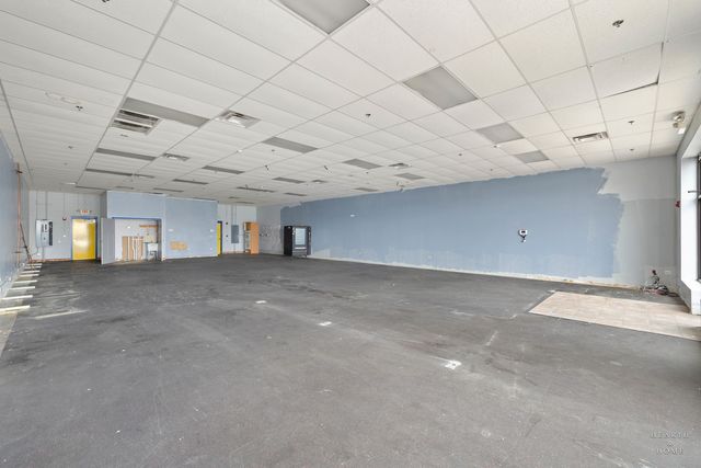 450 Route 31 Highway 120, Crystal Lake, IL 60012