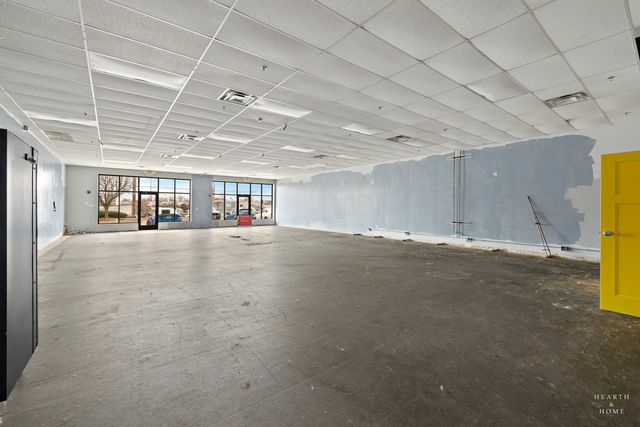 450 Route 31 Highway 120, Crystal Lake, IL 60012