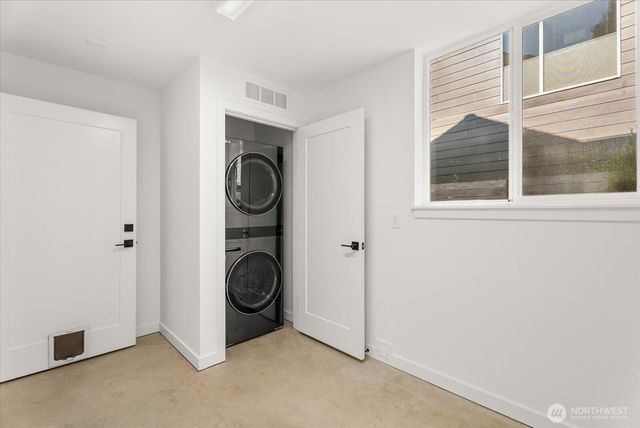 11824 31st Place NE, Seattle, WA 98125