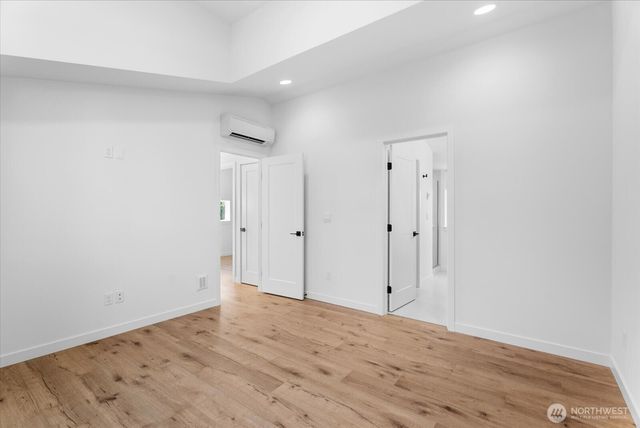 11824 31st Place NE, Seattle, WA 98125