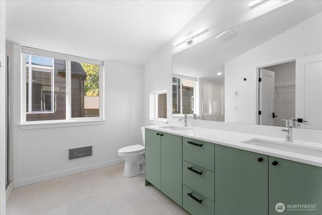 11824 31st Place NE, Seattle, WA 98125