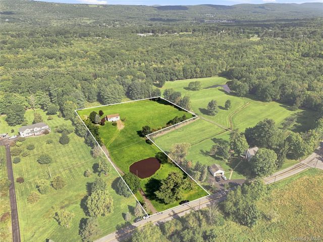 243 Howells Turnpike, Middletown, NY 10940