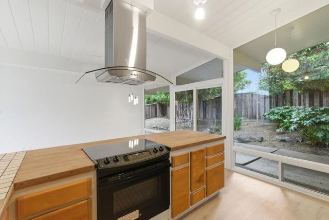 618 Sheraton Drive, Sunnyvale, CA 94087