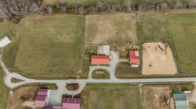 1002 Goldbits Road, Farmington, MO 63640