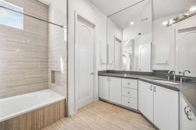 11602 Versailles Lakes Lane, Houston, TX 77082