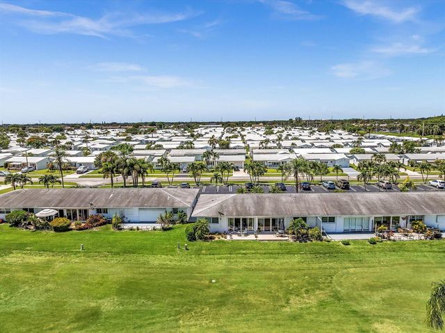 2017 SW GOLF Lane 109, Boynton Beach, FL 33426