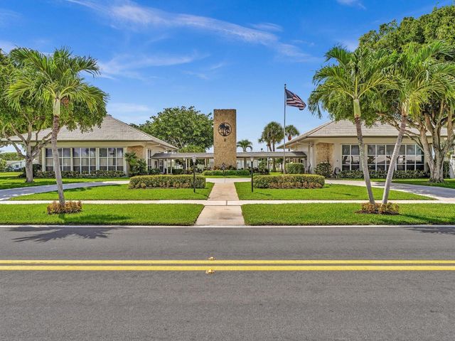 2017 SW GOLF Lane 109, Boynton Beach, FL 33426