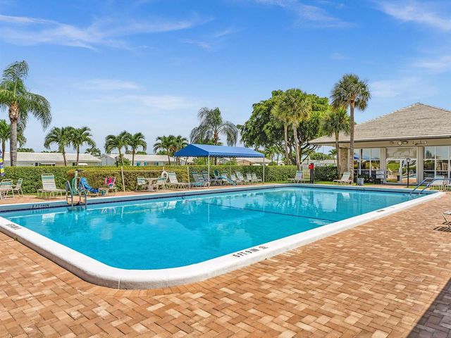 2017 SW GOLF Lane 109, Boynton Beach, FL 33426