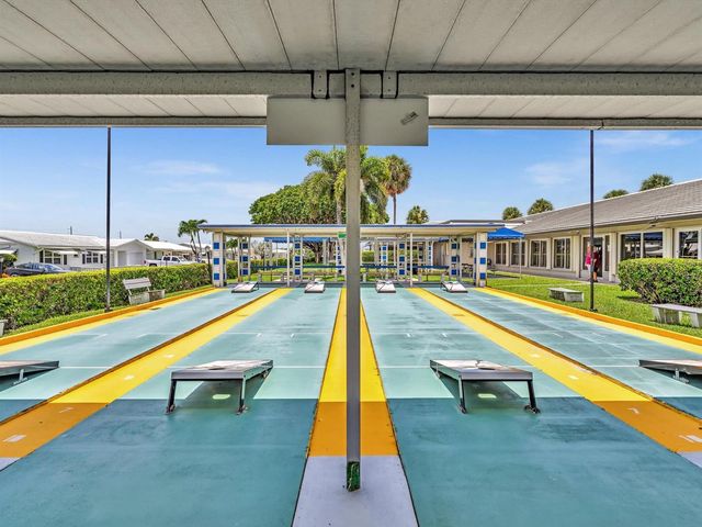 2017 SW GOLF Lane 109, Boynton Beach, FL 33426