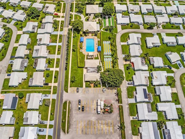 2017 SW GOLF Lane 109, Boynton Beach, FL 33426