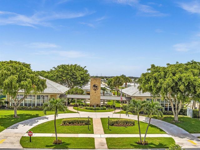 2017 SW GOLF Lane 109, Boynton Beach, FL 33426