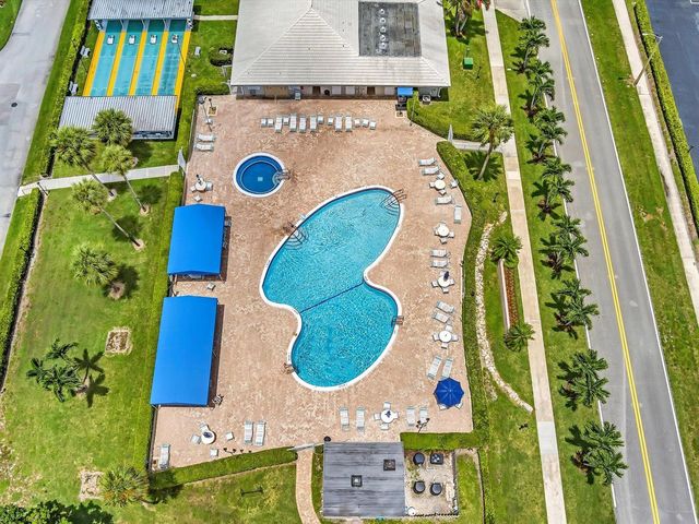 2017 SW GOLF Lane 109, Boynton Beach, FL 33426