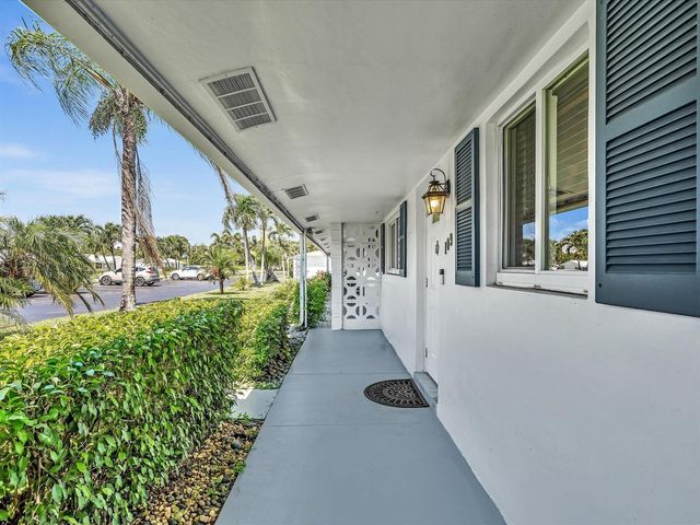 2017 SW GOLF Lane 109, Boynton Beach, FL 33426