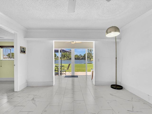 2017 SW GOLF Lane 109, Boynton Beach, FL 33426
