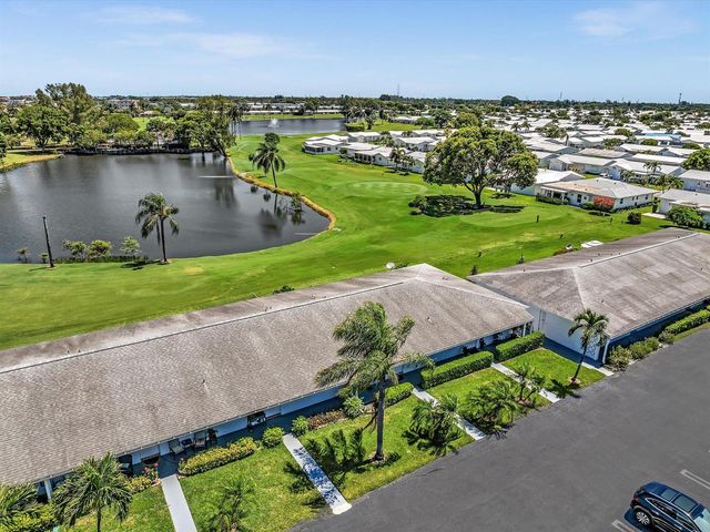 2017 SW GOLF Lane 109, Boynton Beach, FL 33426