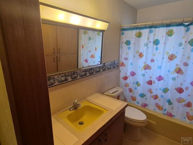 515 Holly Ave, Swink, CO 81077