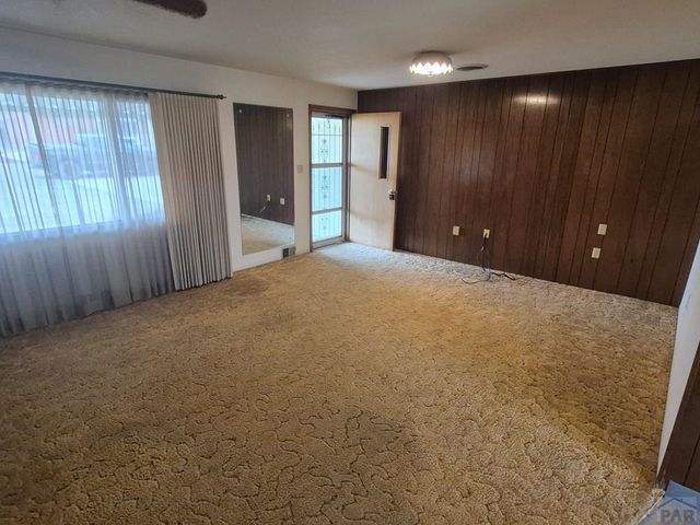 515 Holly Ave, Swink, CO 81077