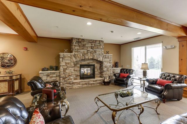 100 Clydesdale Trail 128, Hamel, MN 55340