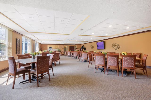 100 Clydesdale Trail 128, Hamel, MN 55340