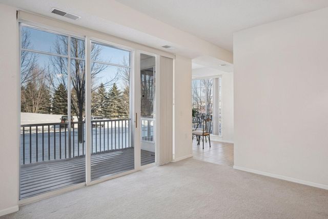 100 Clydesdale Trail 128, Hamel, MN 55340