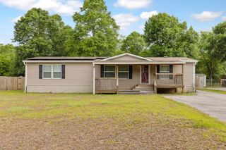 1521 Trotter Way, Baker, FL 32531