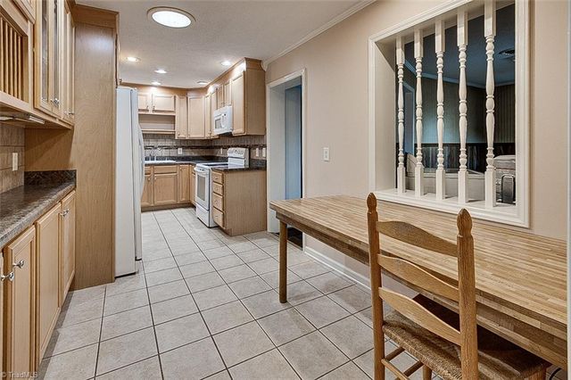 516 Hillcrest Drive, Randleman, NC 27317