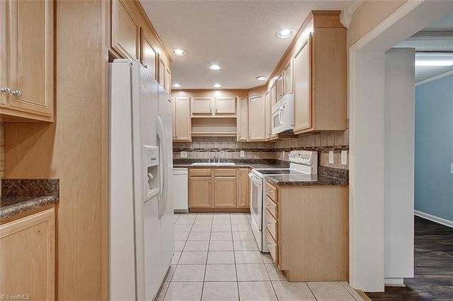 516 Hillcrest Drive, Randleman, NC 27317