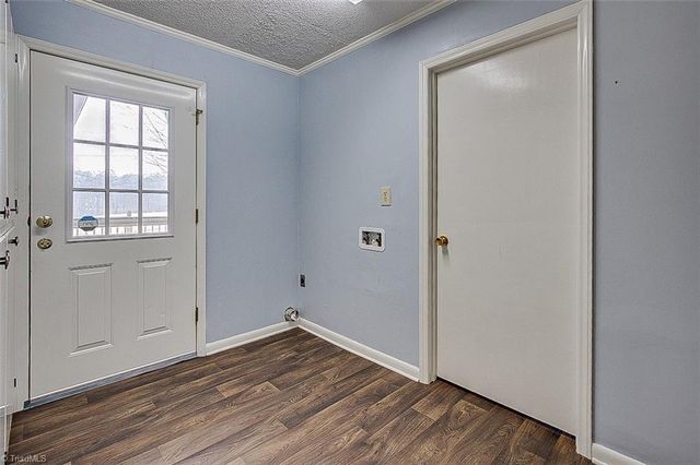 516 Hillcrest Drive, Randleman, NC 27317