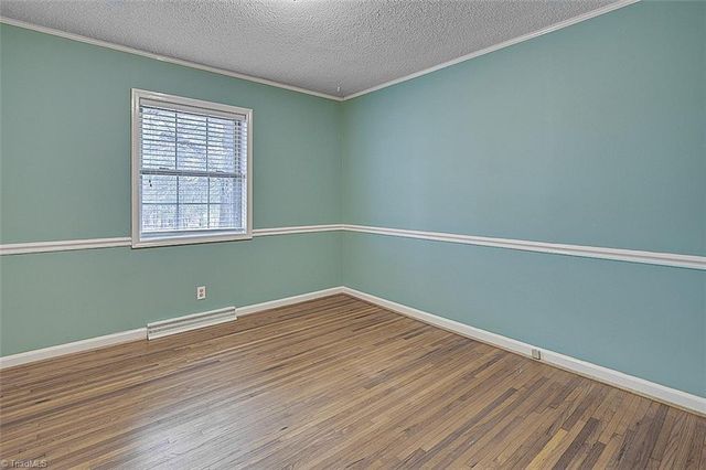 516 Hillcrest Drive, Randleman, NC 27317